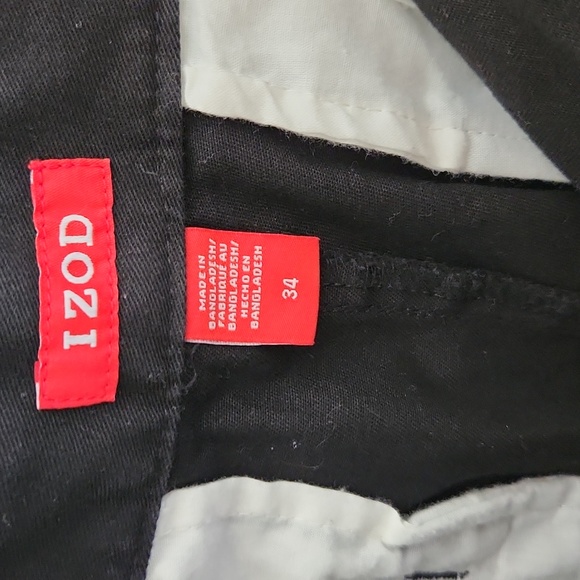 Izod shorts - Picture 2 of 4